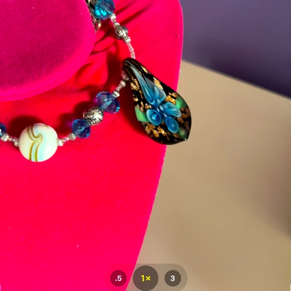 Pure Gemstone Beautiful Necklace - Picture 3 of 3